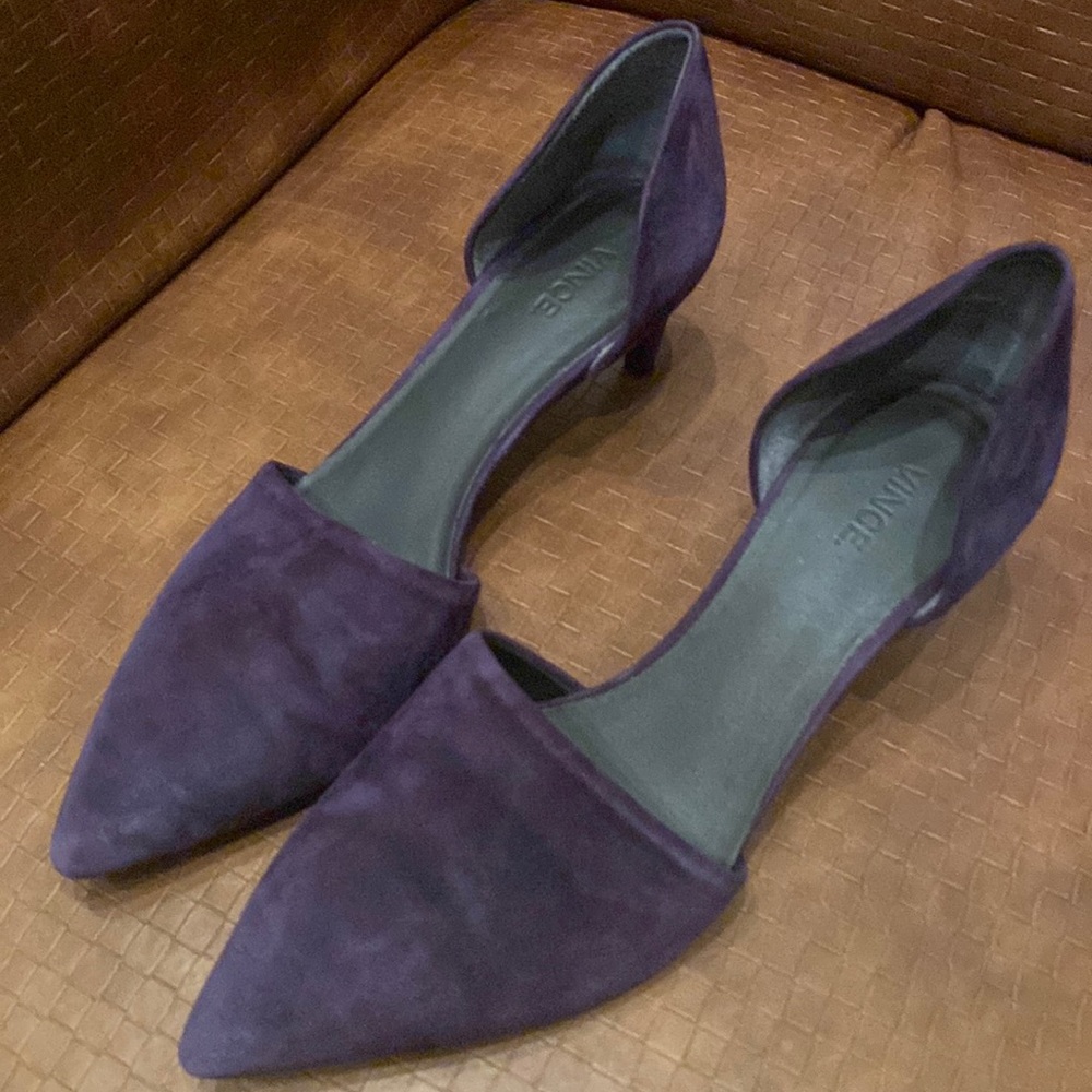 Vince size 8.5 kitten heel